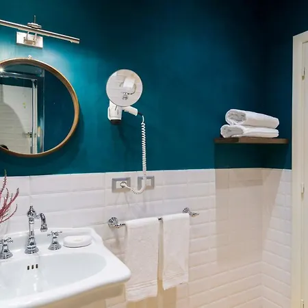 B&B Frimi Boutique